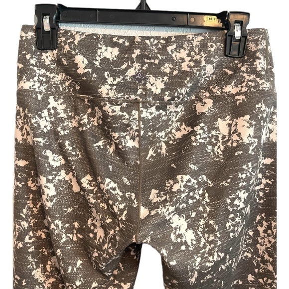 PRANA Slate Canopy Pillar Capri Leggings Women's Size Medium - Picture 7 of 10